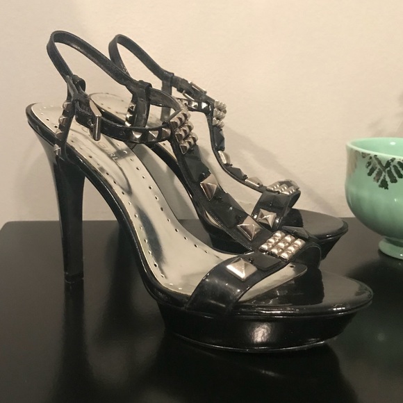 Black paten leather platform heal with studs - Picture 3 of 5